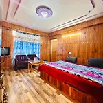 Himalayan Cottage Sarawati Palace