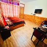 Himalayan Cottage Sarawati Palace